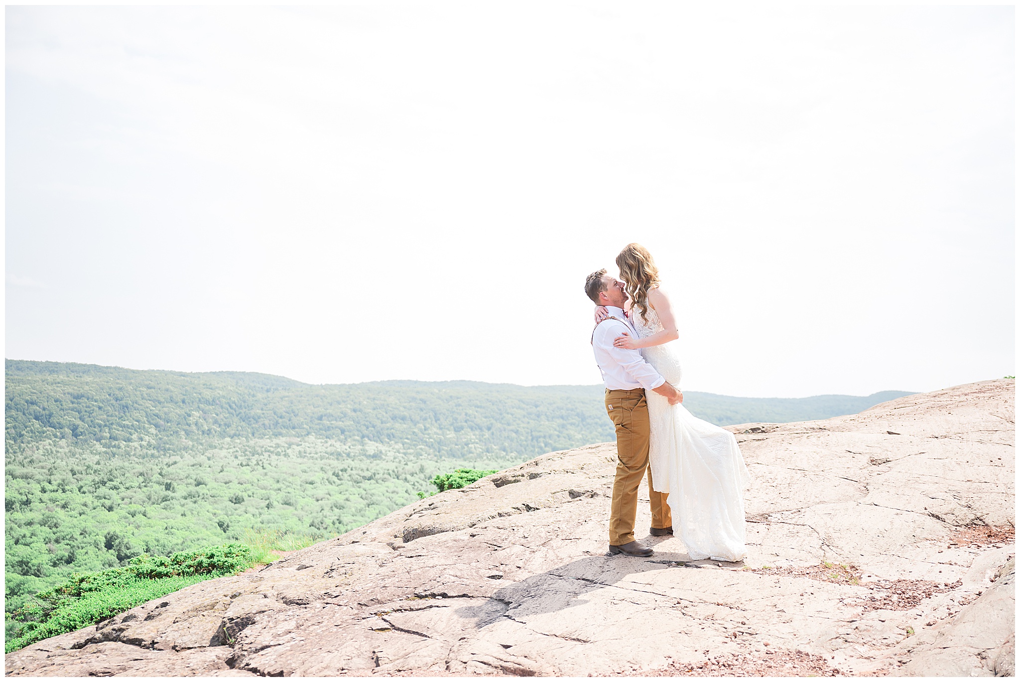 Danielle Kristine photography, Wisconsin wedding photographer, Michigan wedding photographer, lake of the clouds wedding photos
